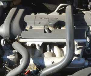 Used Volvo XC70 Engine